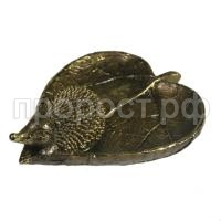 ежик на листочке